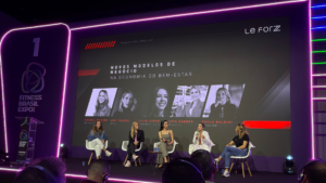 Le Forzz no palco que discutiu o futuro da economia do bem-estar